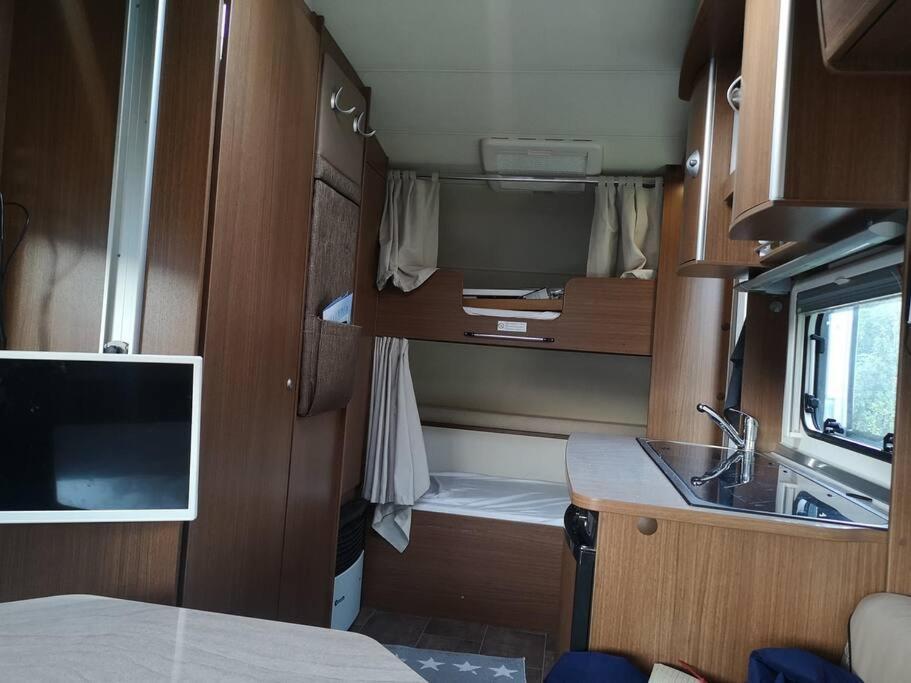 Modern Caravan Тромсьо Екстериор снимка
